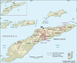 Large administrative map of East Timor with relief.